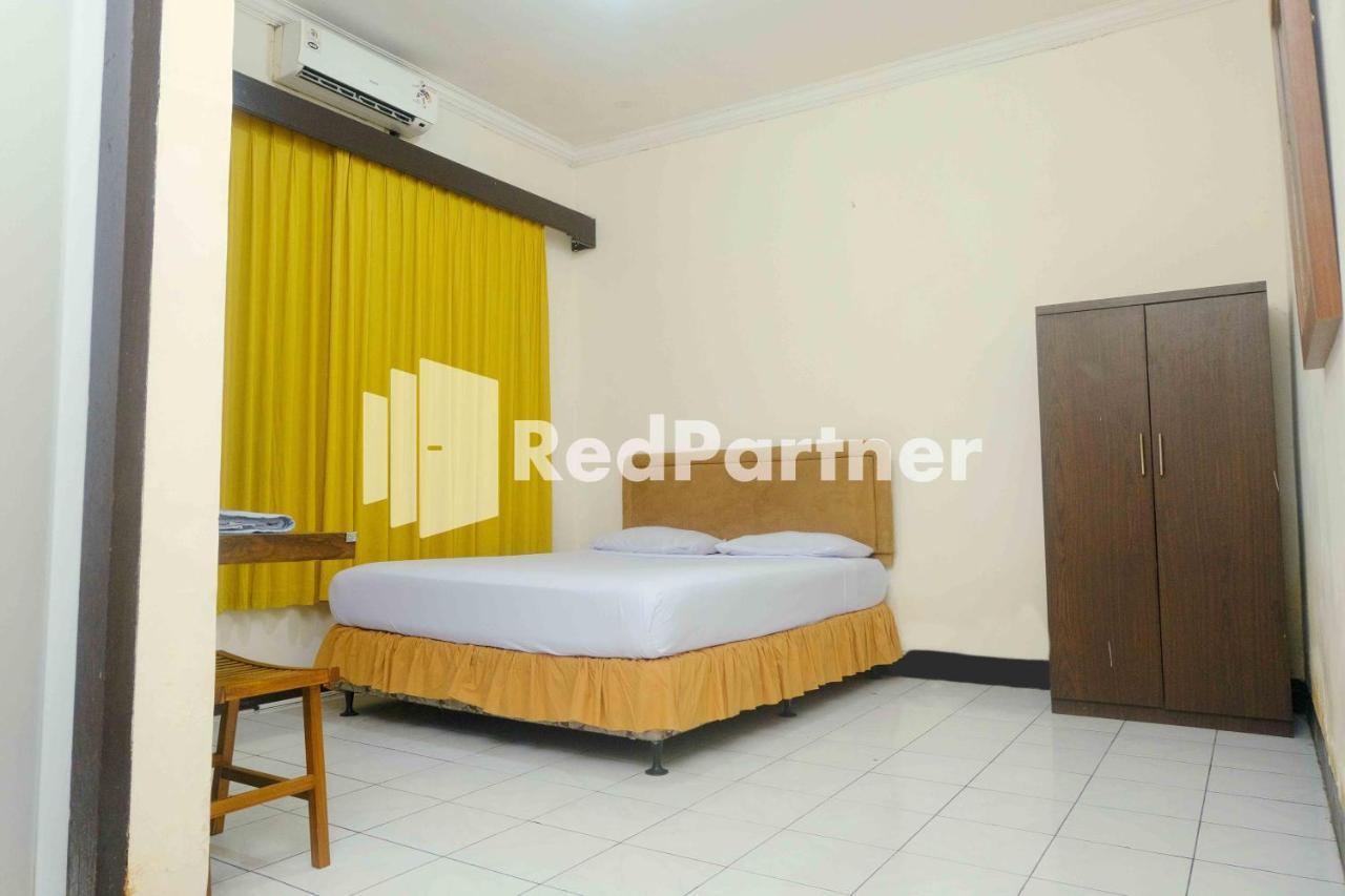 Hotel Transit 1 Makassar Redpartner Exterior foto