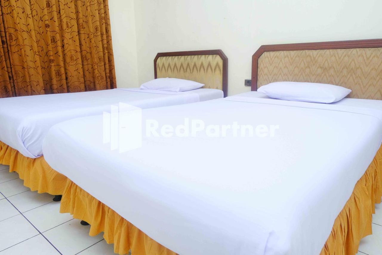 Hotel Transit 1 Makassar Redpartner Exterior foto
