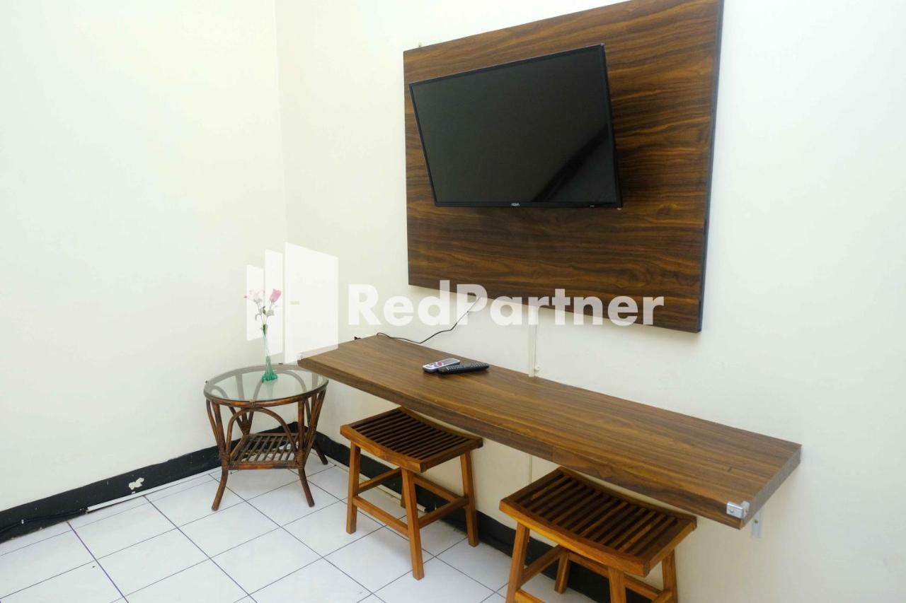 Hotel Transit 1 Makassar Redpartner Exterior foto