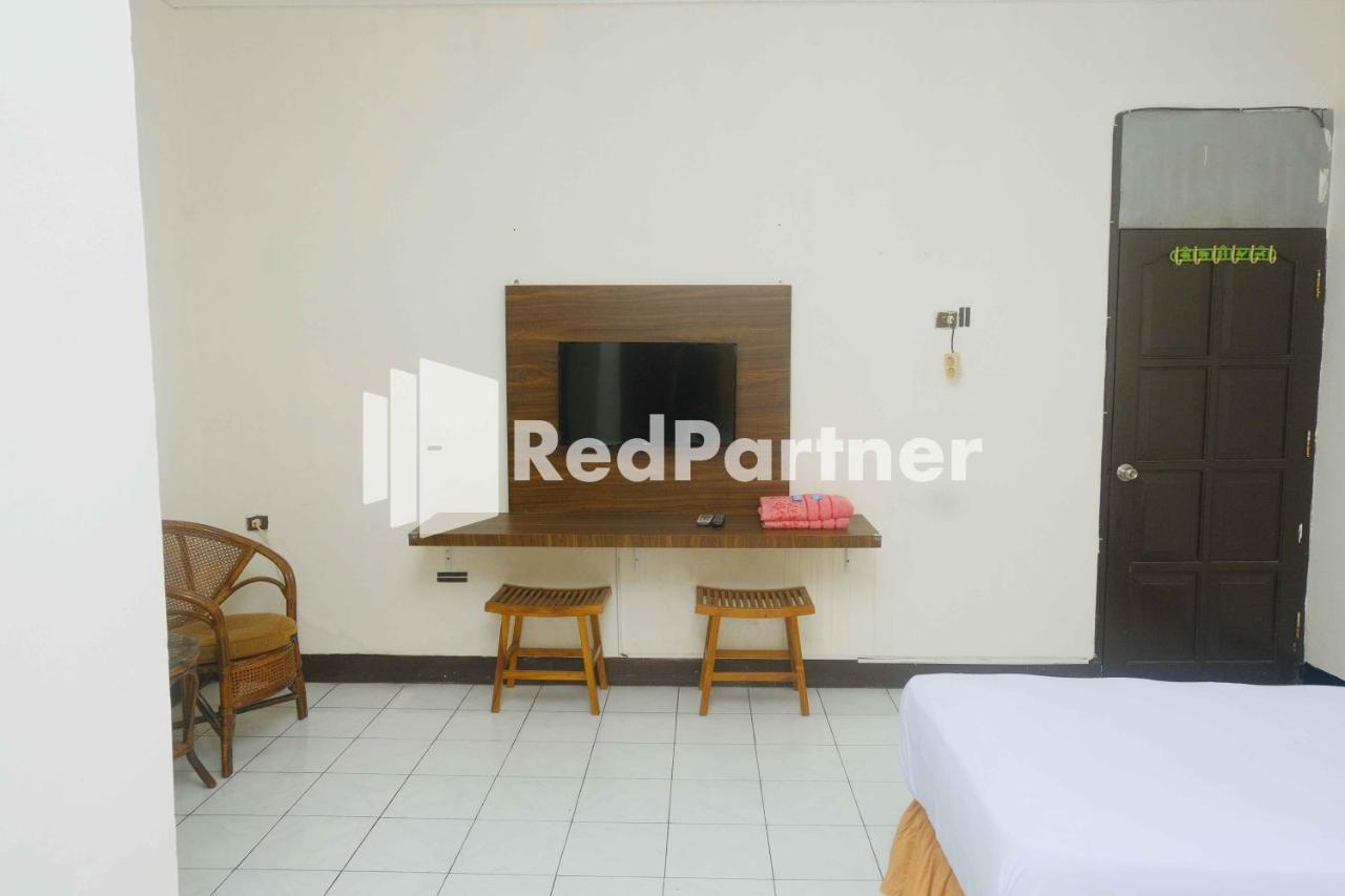 Hotel Transit 1 Makassar Redpartner Exterior foto